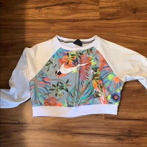 Nike crop sweatshirt